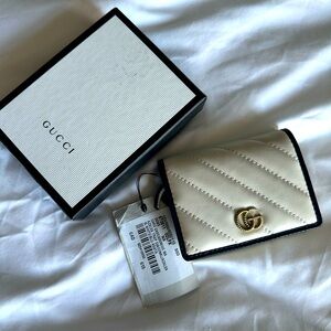 Gucci cream wallet BNIB